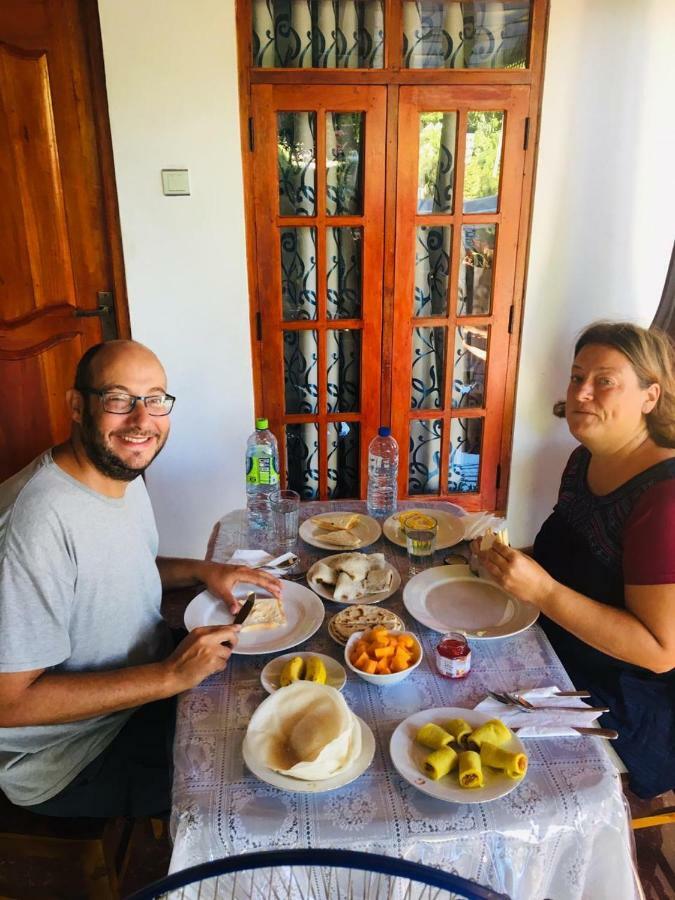 Malee Homestay Polonnaruwa Exteriör bild