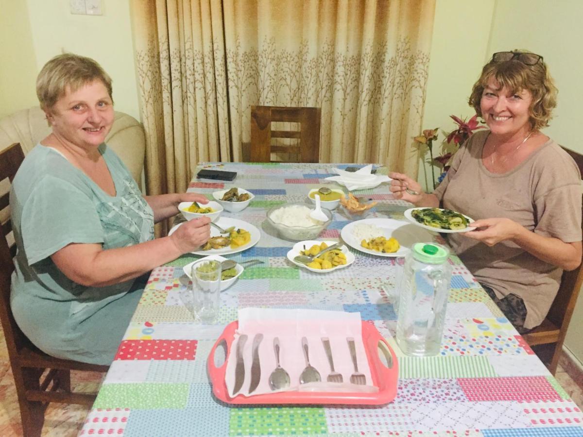 Malee Homestay Polonnaruwa Exteriör bild